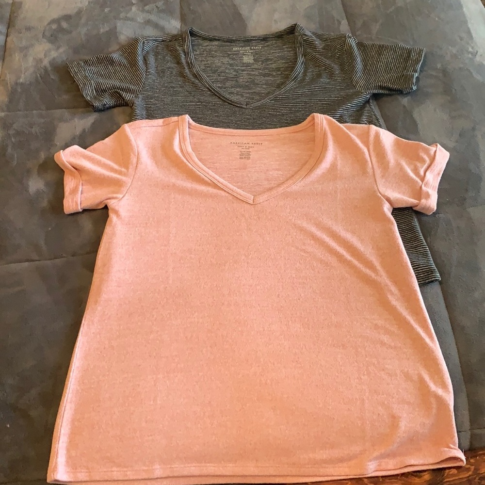 NWOT. AE 2 pack of tees.